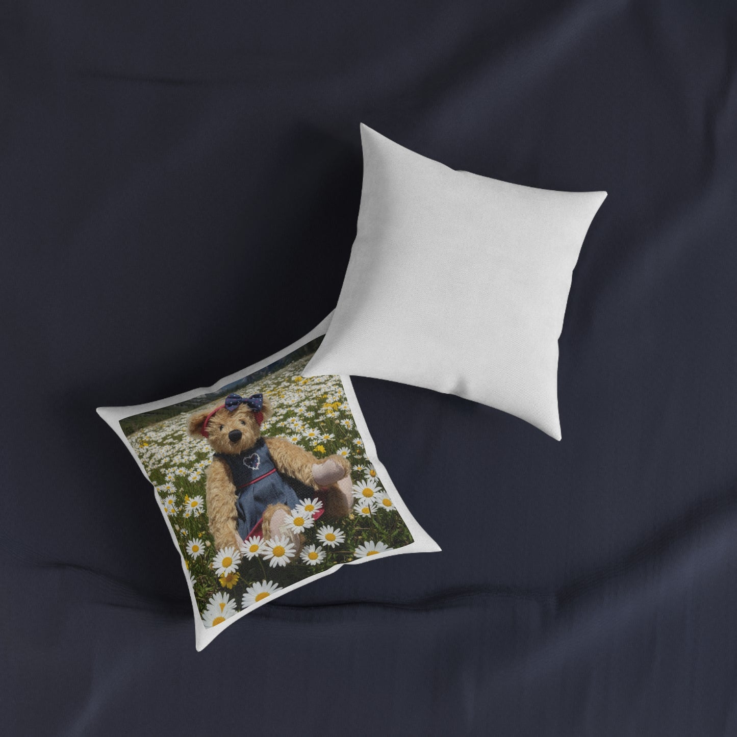 Teddy on Tour Daisy in Yosemite Park Square Pillow
